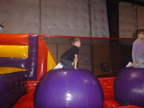 20161203153319-VQ2EXQSWTPYJJ6BM-P1130193