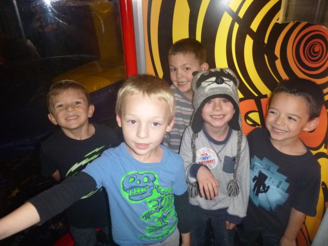 20161203153323-VQ2EXQSWTPYJJ6BM-P1130218